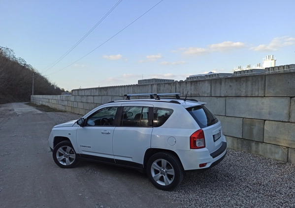 Jeep Compass cena 33900 przebieg: 178000, rok produkcji 2011 z Białystok małe 137